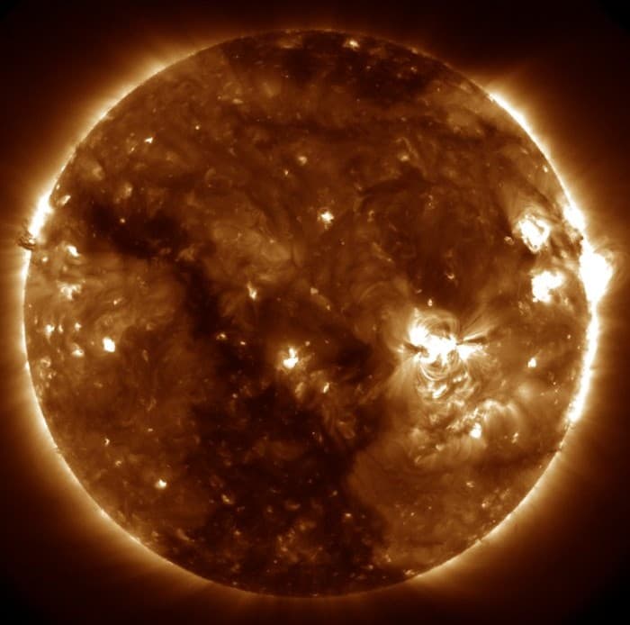 SDO/AIA 193 Å EUV image of the sun, 5 December 2016